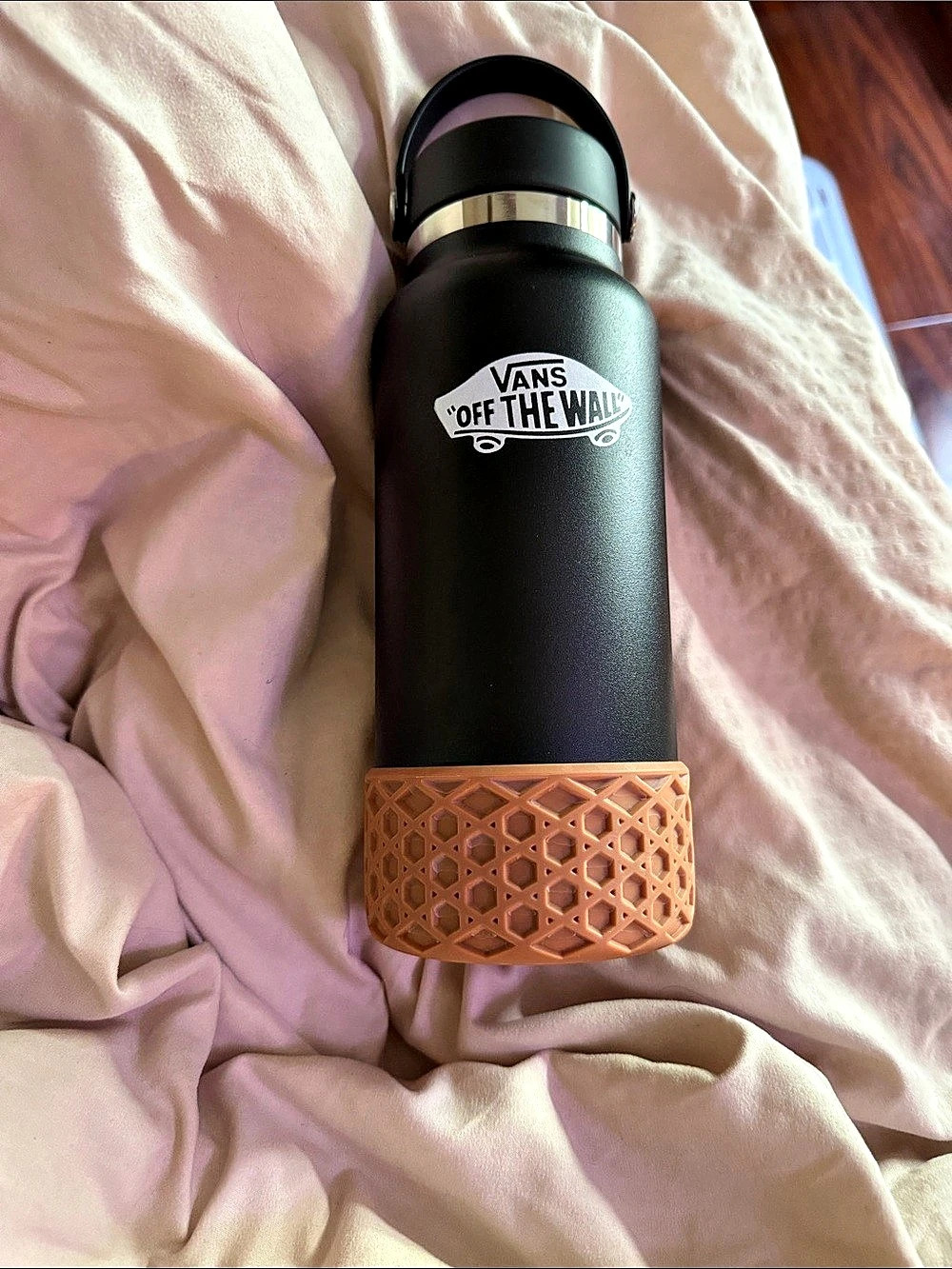 Vans Insulated Water Bottle in Black & Orange Like New